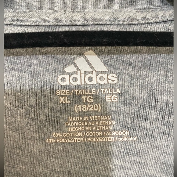 Adidas Tee - Boys XL - Picture 4 of 5